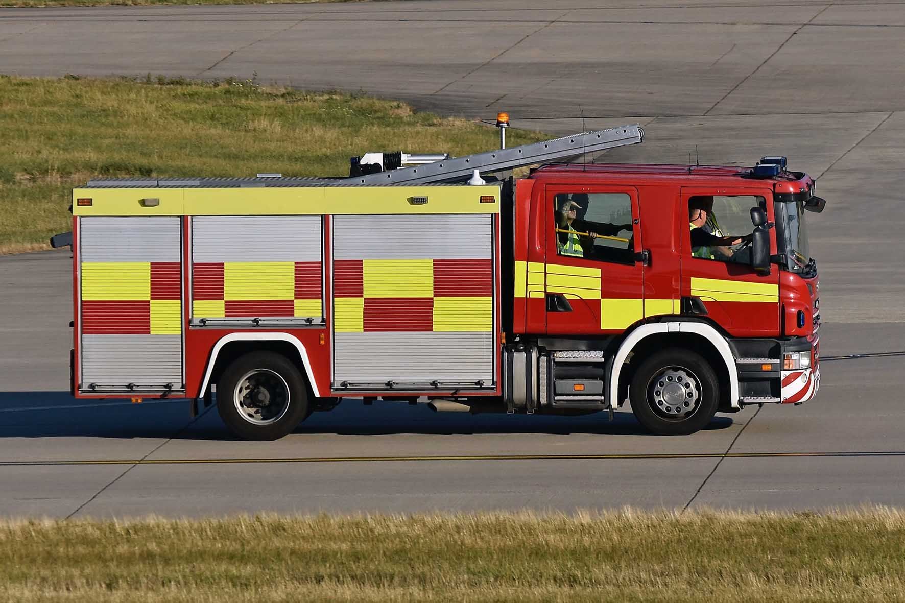Airport firefighting vehicles
